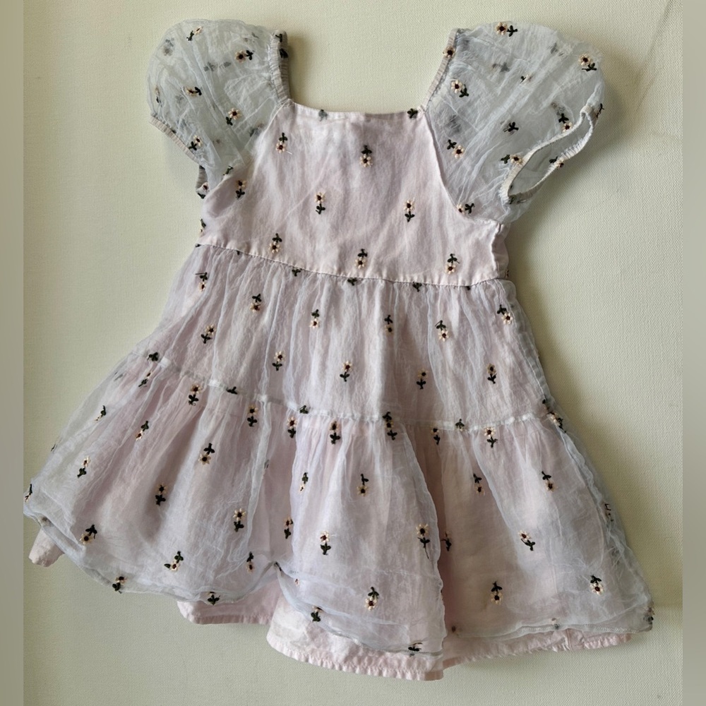 Zara girl’s dress short sleeves, tiered skirt, floral embroidery.  Size 18-24M.